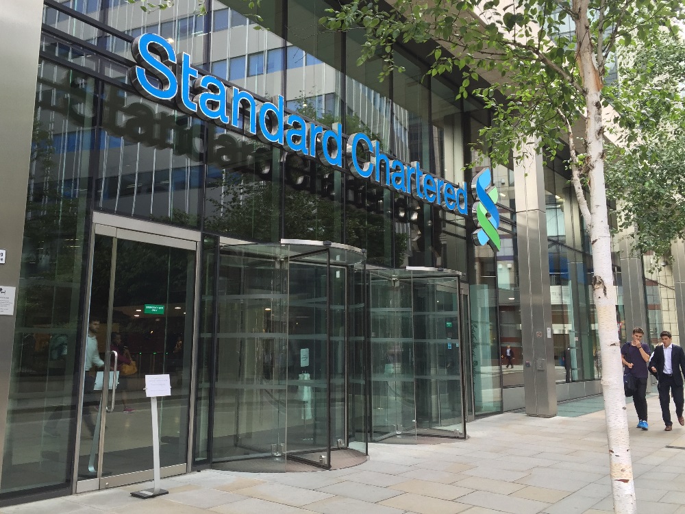 Standard Chartered Hiring Any Graduate for Executive